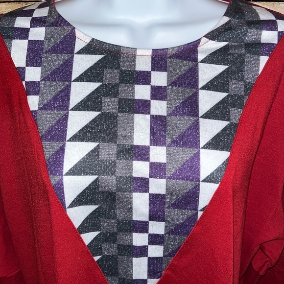 Burgundy long sleeve colorblock aztec loose fit top Sz XL - Picture 4 of 5